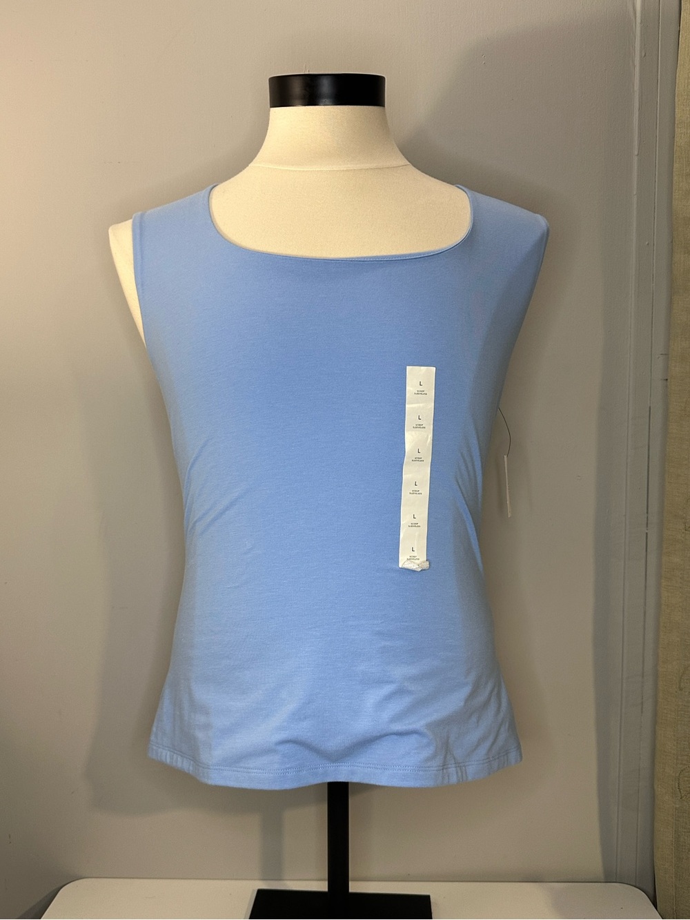 Banana Republic Scoop Neck Tank
